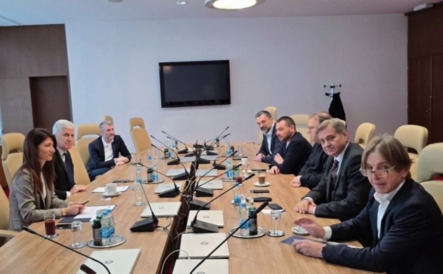 Moguća nova vladajuća većina na nivou BiH: Kakav će biti ishod političke krize?